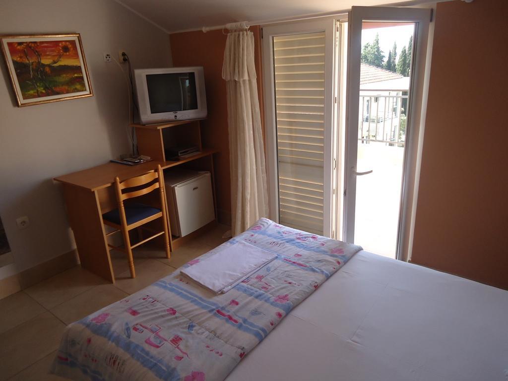 Hotel Kangaroo Budva Ngoại thất bức ảnh