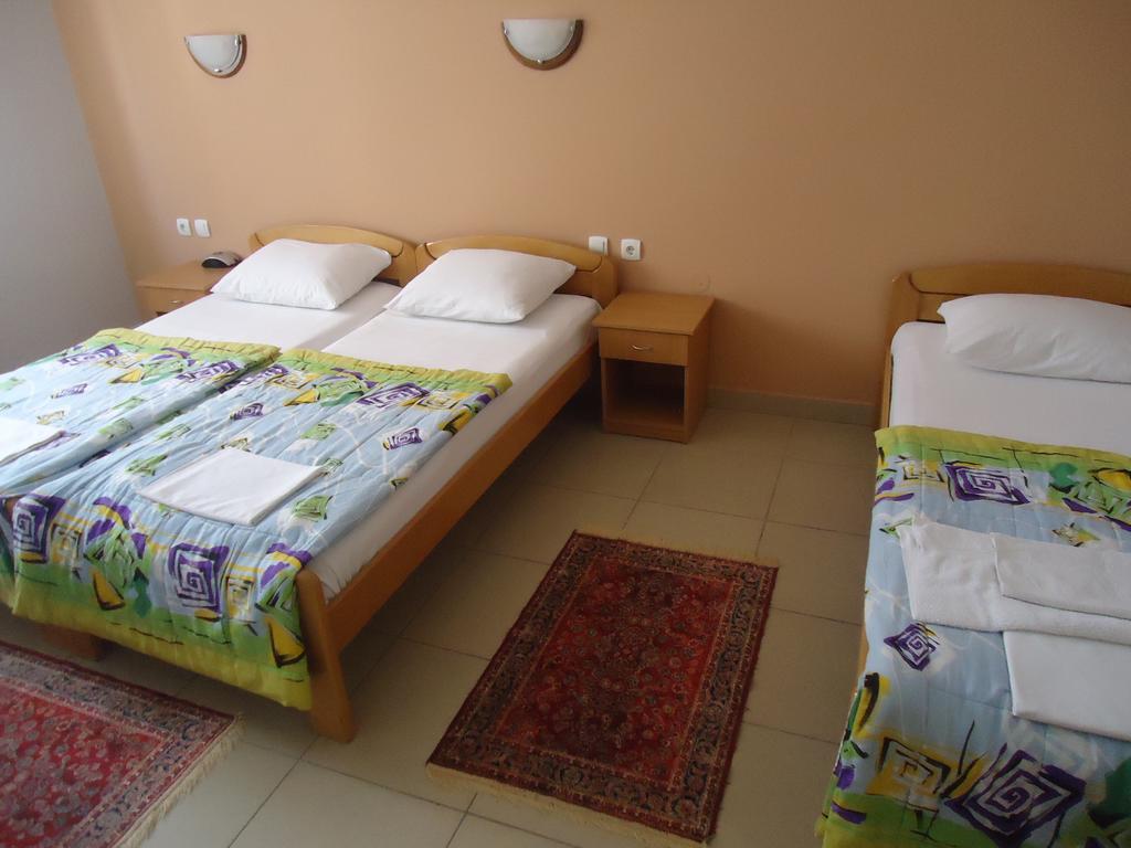 Hotel Kangaroo Budva Ngoại thất bức ảnh