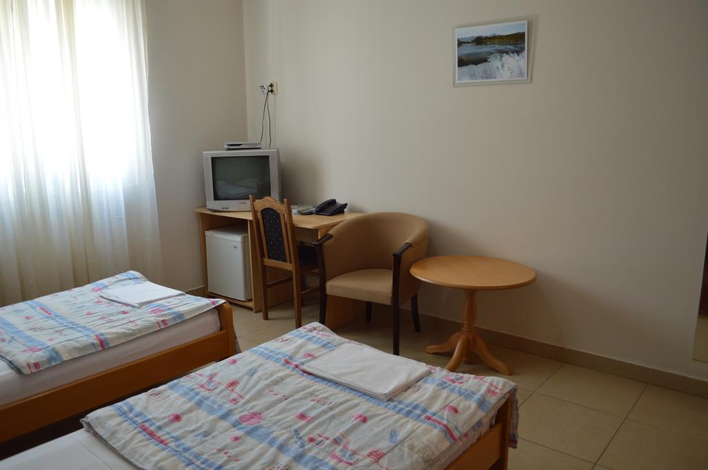 Hotel Kangaroo Budva Ngoại thất bức ảnh