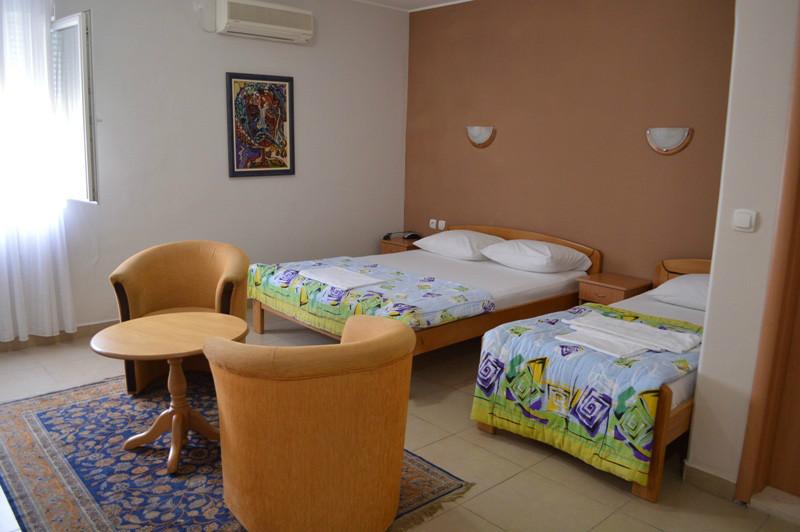 Hotel Kangaroo Budva Ngoại thất bức ảnh