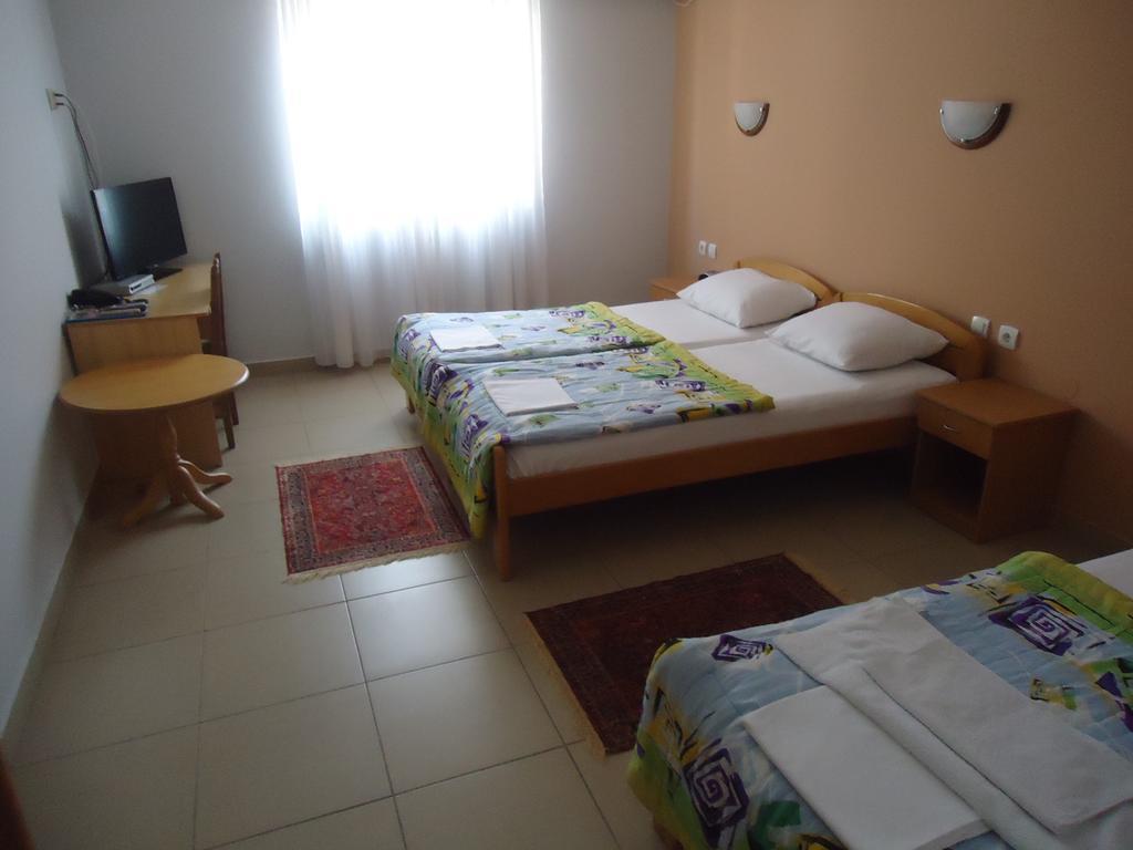 Hotel Kangaroo Budva Ngoại thất bức ảnh